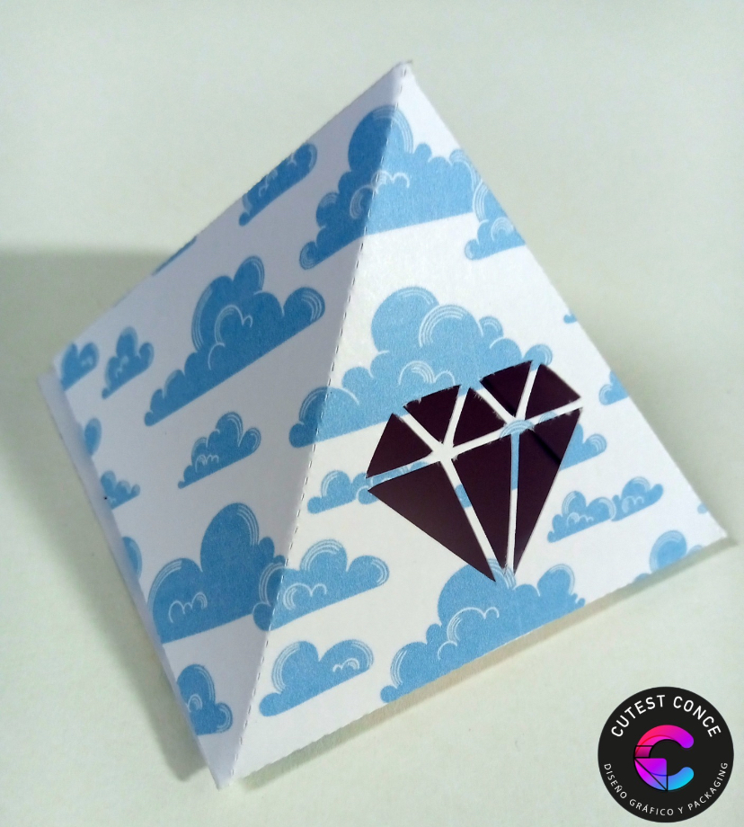Caja Pirámide